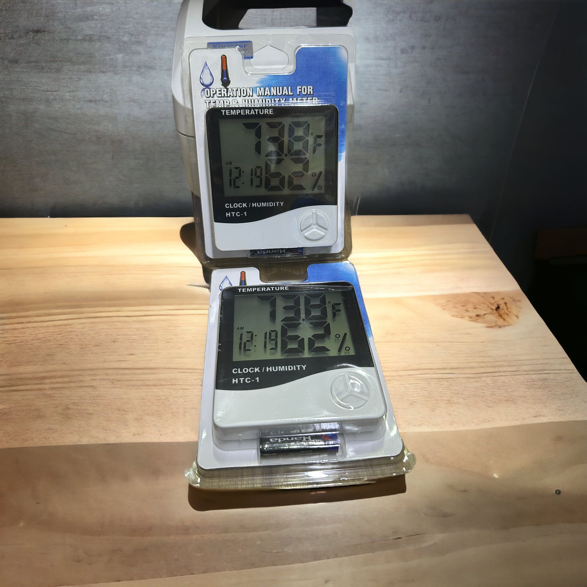 DİJİTAL TERMOMETRE SAAT NEM ÖLÇER ADET