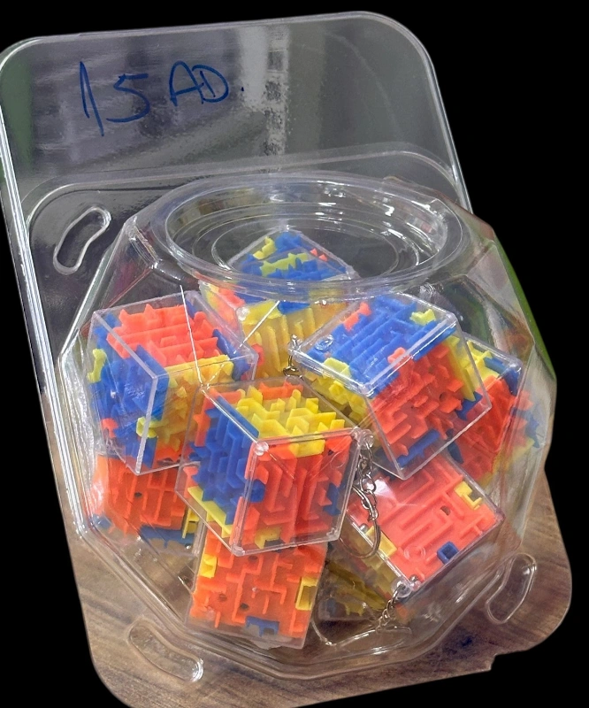 BÜYÜK LABİRENT OYUNCAK ANAHTARLIK / 15Lİ KAVANOZ