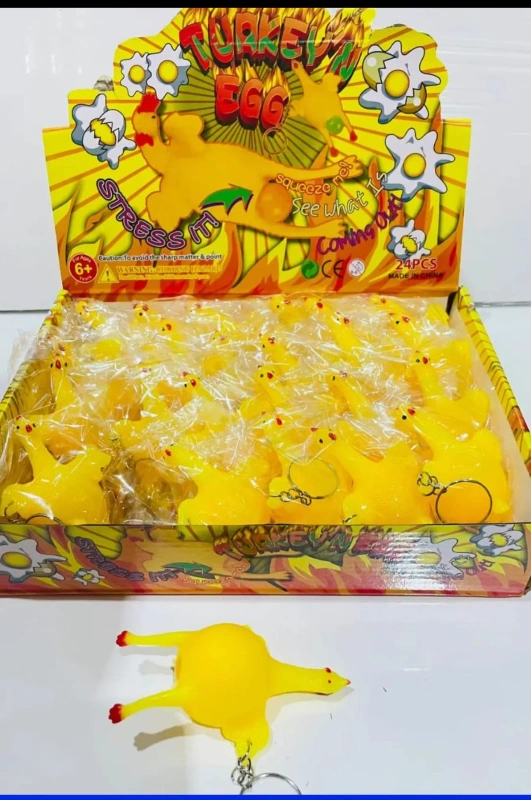 YUMURTLAYAN TAVUK TREND ANAHTARLIK ( ADET 17,50₺ 24LÜ STANT)