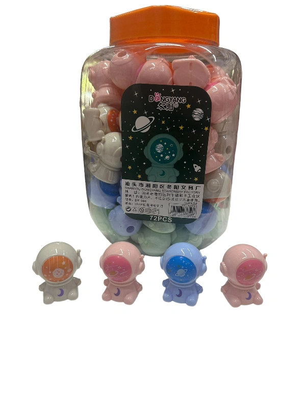 Astronot Model Kalemtraş adet / paket 72li