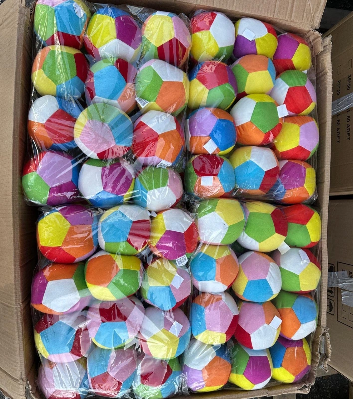 Adet: 37,50 ₺ / Zilli Peluş Oyuncak Top / Paket 12li
