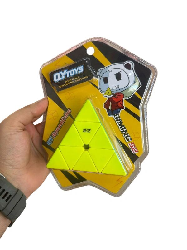 Üçgen Model Lüks Zeka Küpü